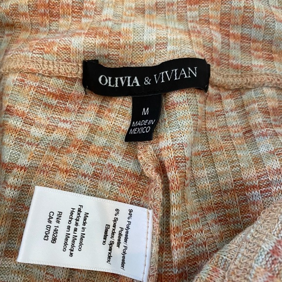 Olivia & Vivian Cardigan & Shorts Set Size Medium - Picture 3 of 9